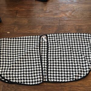 Forever 21 Monochrome Houndstooth Wrap